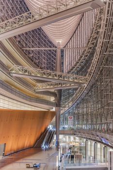 Inside view of Tokyo International Forum built in 1996 by Uruguayan architect Rafael Viñoly near Yurakucho station. It consists of 14 floors including 3 in the basement and consists of four buildings and a glass atrium. Its boat-like structure reveals its steel beams that contrast with its glass walls. Every year there are organized different events of classical music like "La folle Journée au Japon".