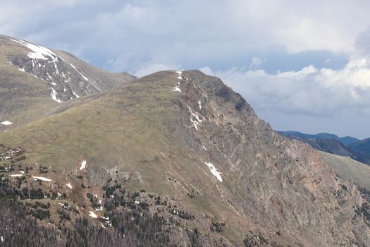 A view of the side of the Colorado mountain. High quality photo