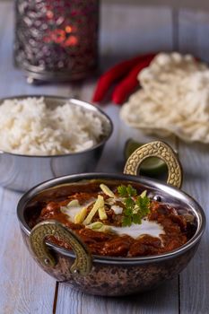 indian chicken tikka masala on wood