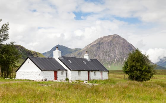 A view of Buachaille Etive Mor in the Scottish highlands.  Buachaille Etive Mor is a mountain in the Scottish Highlands.