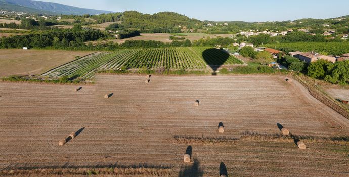 hot air balloon flight in the vaucluse above the village of Roussillon, France