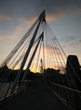 the London bridge in winter