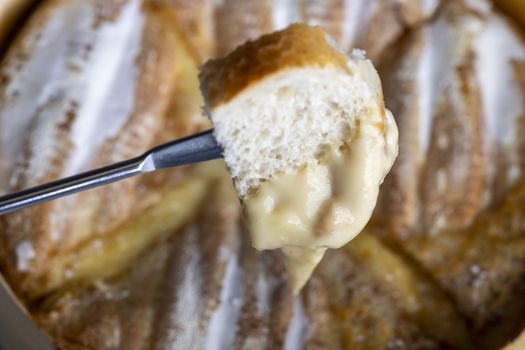 swiss cheese fondue with bread