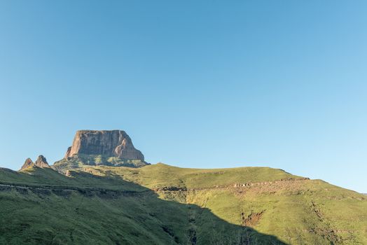 The road pass to the parking area at the start of the Sentinel hiking trail with the Sentinel visible in the back