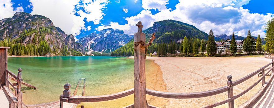 Lago di Braies turquoise water and Dolomites Alps panoramic view, South Tyrol region of northern Italy
