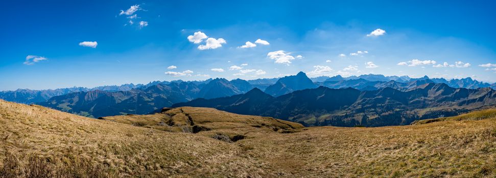 Fantastic hike on the Hohe Ifen in the Kleinwalsertal in the Allgau Alps