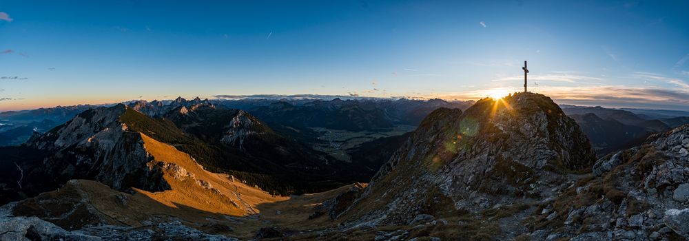 Beautiful mountain tour to the Aggenstein at sunset in the Tannheimer Tal