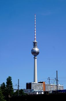 View on the Berliner Fernsehturm in front of blue sky