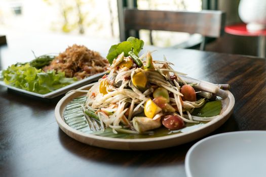 Thai food spicy green papaya salad, applied gain noise filter