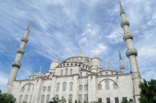 Exterior view of the famous landmark Blue Mosque, Sultan Ahmet Camii, in Istanbul, Turkey.