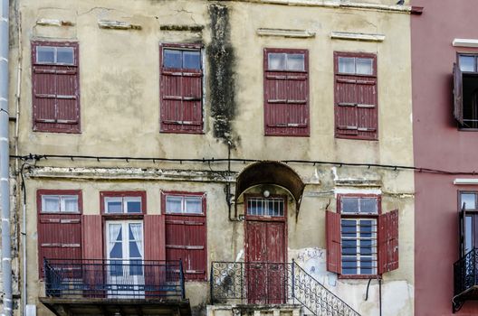 The old Venetian houses that surround the port.