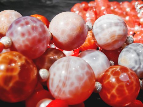 Women's jewelry with natural stones. Agate beads.