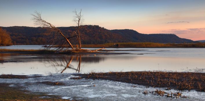 Dawn view of the Mississippi River from Iowa