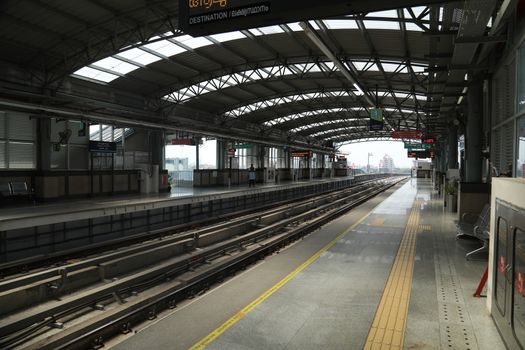 Metro Train station