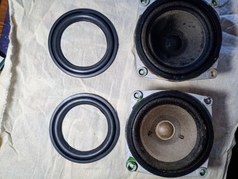 Medium-frequency speakers 20gds-3. Soviet vintage acoustics, elements of a music column.