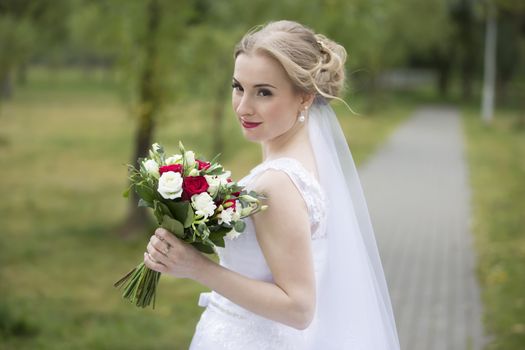 Walk of the bride. Wedding day