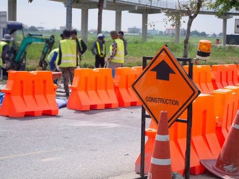 signs repairs road and worke