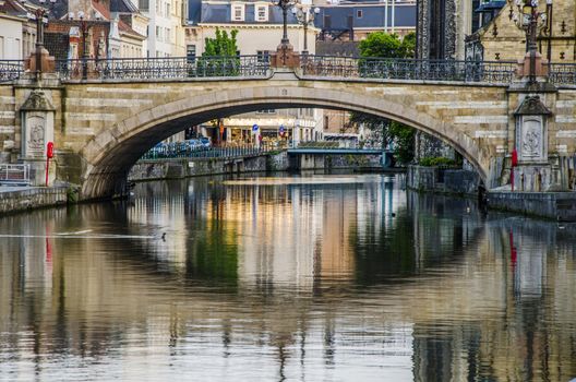 It is the main bridge of this historic and beautiful Belgian city.