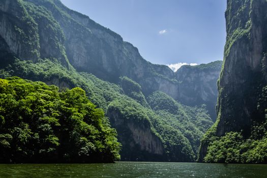 Detail photograph of Sumidero canyon in Chiapas Mexico