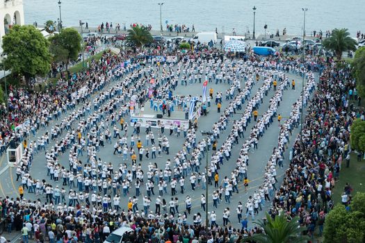 THESSALONIKI, GREECE- JUNE 1, 2014: Rueda de casino flash mob, particular type of Salsa held in Thessaloniki in order to break the Guinness World Record. 1102 people danced in Aristotelous square.