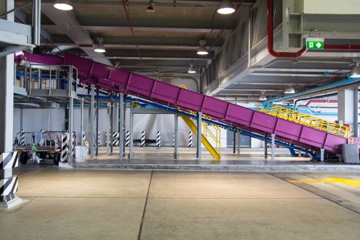 belt baggage in terminal