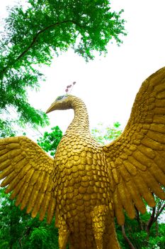 figure peacock gold Statue Winged in garden