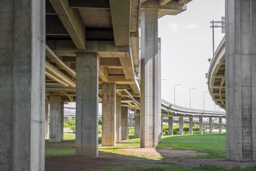 expressway below