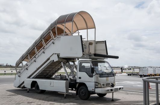 passenger step vehicle for Ground service,suvarnabhumiairport