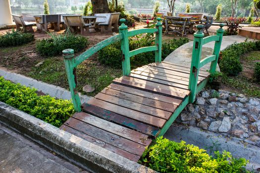 Bridge wood in garden table