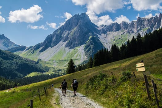 refuge nant borrant,comtamines,haute savoie,france