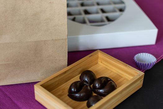 Natural and healthy home-made chocolates. Original and delicious gift for Valentine's Day or other holidays