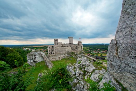 Ruins of the old medieval castle. Ogrodzieniec, Poland.