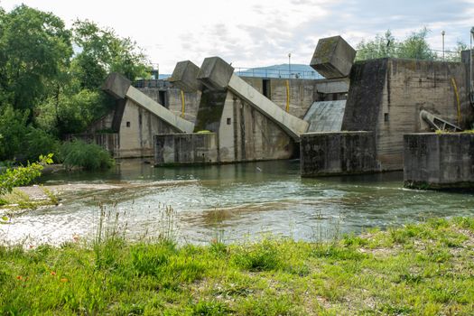 THE DAM OF POLYMER TERNI