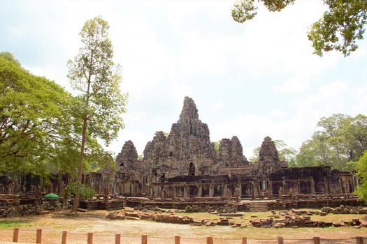 Bayon temple angkor thom, angkor wat, siem reap cambodia