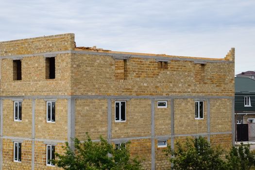 Limestone limestone houses. Building material is limestone.