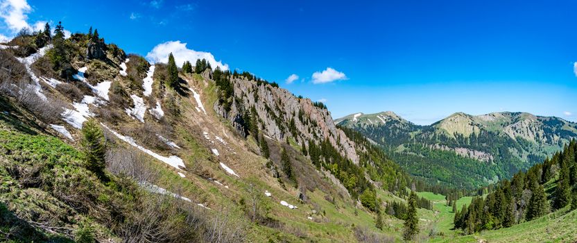 Fantastic mountain tour to the Siplingerkopf and Heidelbeerkopf from the Gunzesried valley in the Allgau Alps