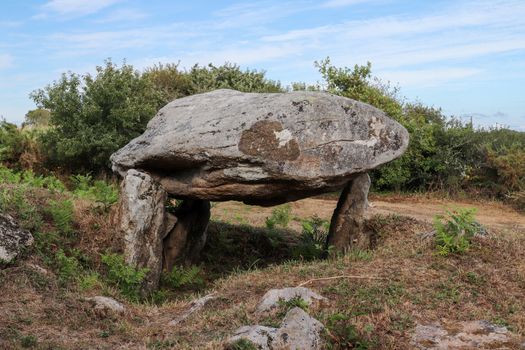 Dolmen Run-er-Sinzen megalithic monument and archaeological site near Erdeven, departement Morbihan, Brittany, France