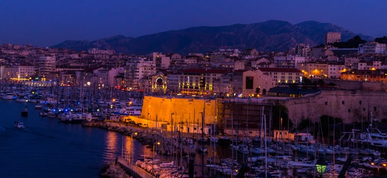 city night,marseille,boiuche du rhone,france