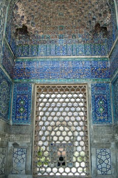 The lattice partition in the form of hundred in traditional Asian style. the details of the architecture of medieval Central Asia