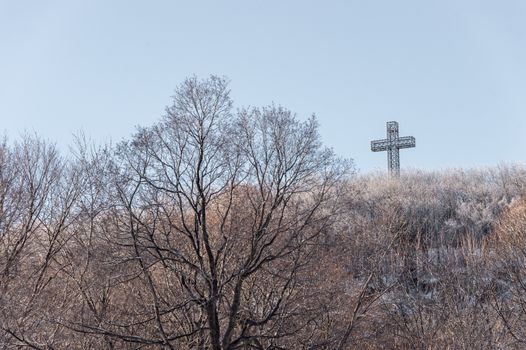 Cross at the top of Mont Royal Mount in Montreal, in winter (2018)