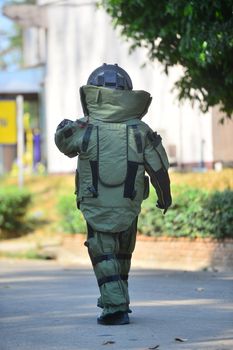 back side of EOD bomb suit