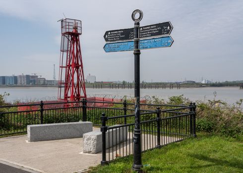 Illustrative signpost on Thames Path National Trail at Tripcock Ness