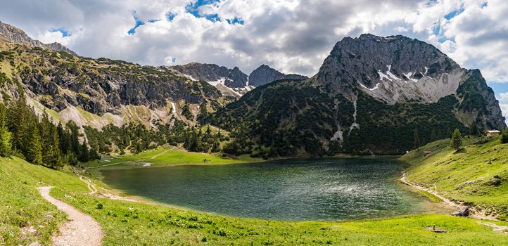 Entschenkopf crossing with a fantastic panoramic view of the Upper and Lower Gaisalpsee and the Allgau Alps