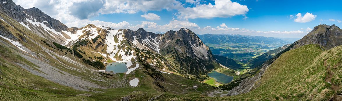 Entschenkopf crossing with a fantastic panoramic view of the Upper and Lower Gaisalpsee and the Allgau Alps