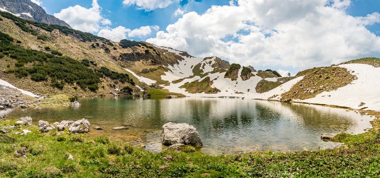 Entschenkopf crossing with a fantastic panoramic view of the Upper and Lower Gaisalpsee and the Allgau Alps