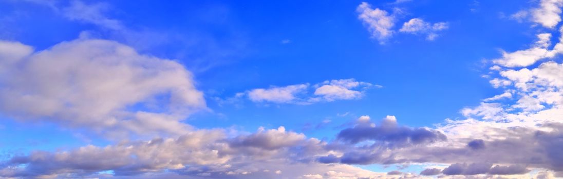 Stunning colorful sky panorama showing beautiful cloud formations in high resolution.