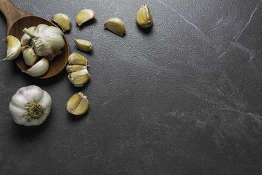 Fresh Garlic sliced and garlic bulb with copy space concept of food and healthy. 
