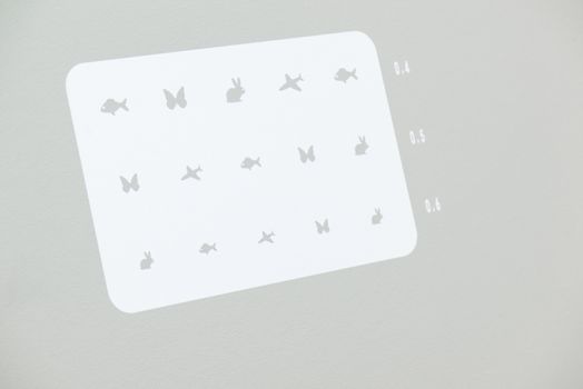 shape templates for measuring and testing vision in eye clinic