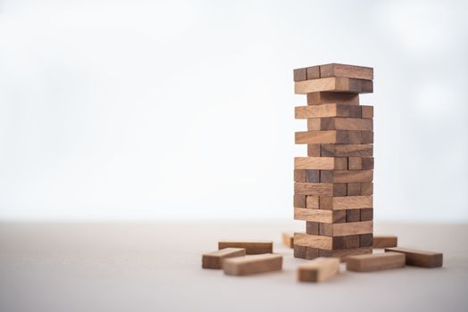 Business risks in the business. Requires planning Meditation must be careful in deciding to reduce the risk in the business. As the game drew to a wooden block from the tower