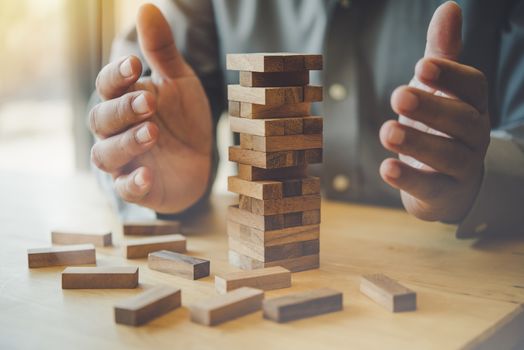 Business risks in the business. Requires planning Meditation must be careful in deciding to reduce the risk in the business. As the game drew to a wooden block from the tower